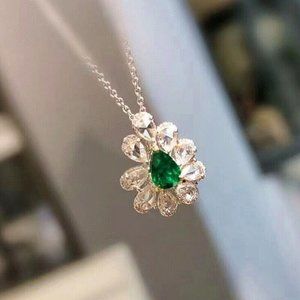 New 925 Sterling Silver Emerald White Sapphire Flower Necklace